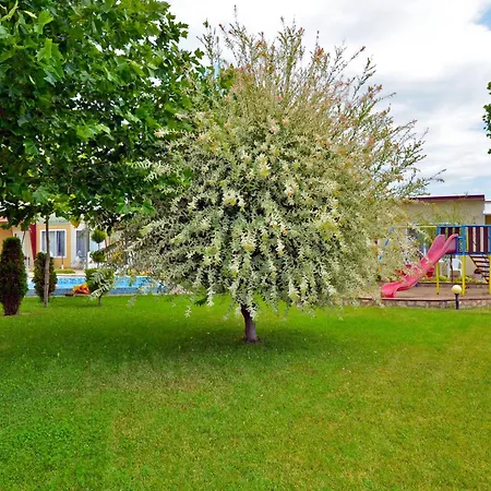 Di Mare Village Holiday park 2*